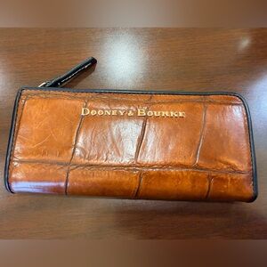 Dooney & Bourke Cognac Croc-Embossed Leather Zip Wallet with Gold Logo